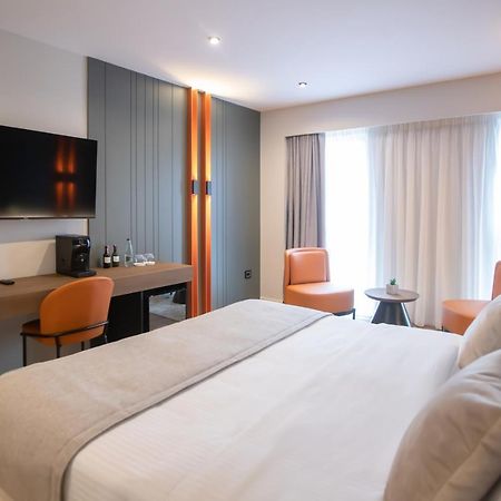 Hotel Elisa Tirana, Affiliated By Melia Kültér fotó