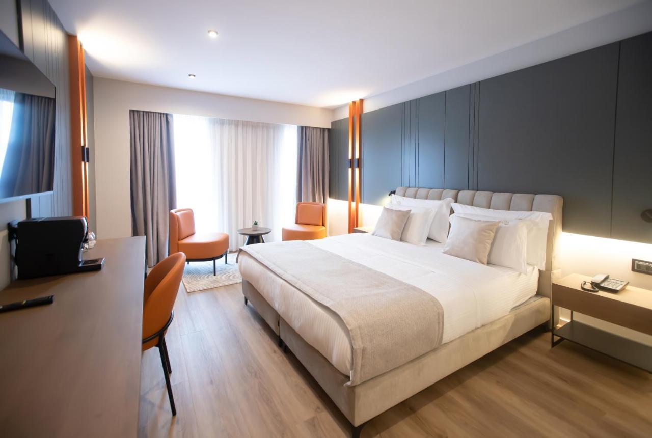 Hotel Elisa Tirana, Affiliated By Melia Kültér fotó