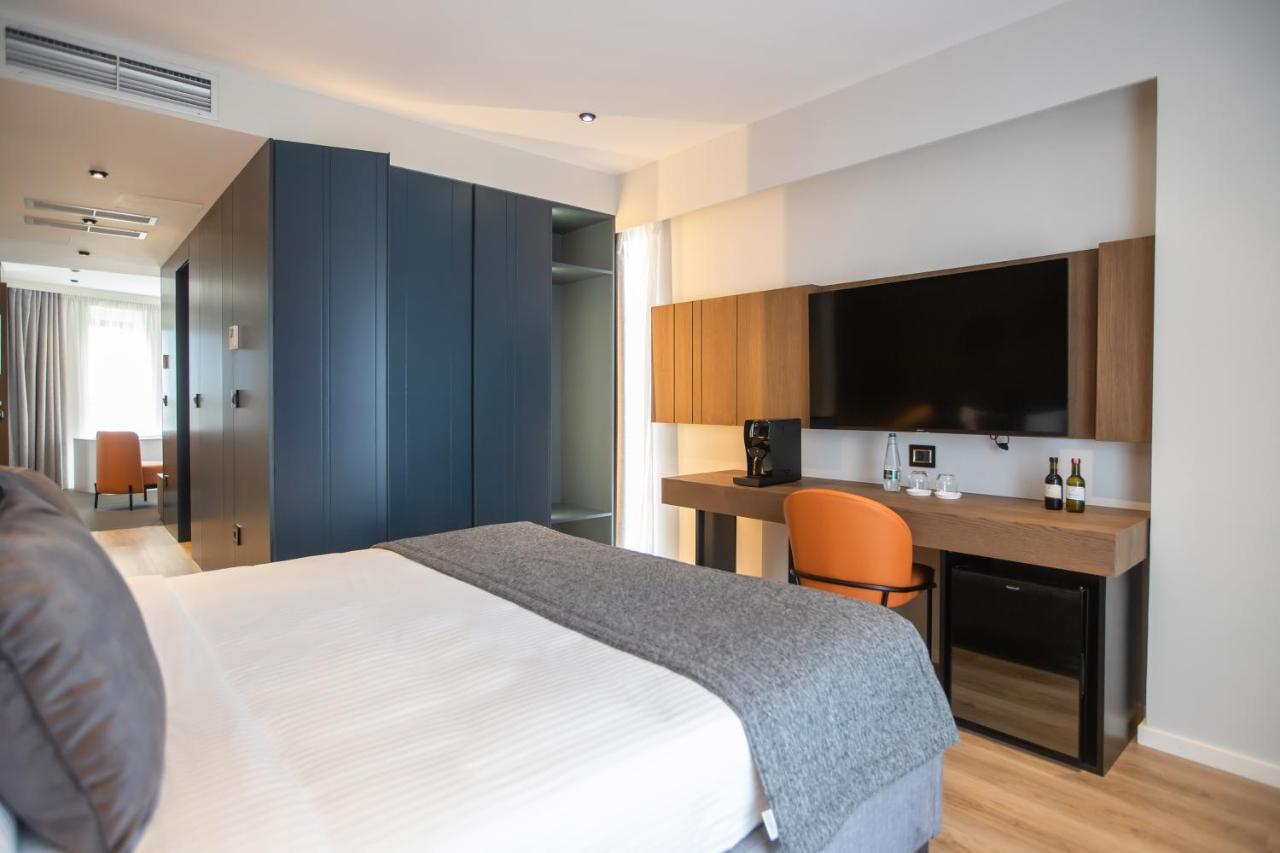 Hotel Elisa Tirana, Affiliated By Melia Kültér fotó