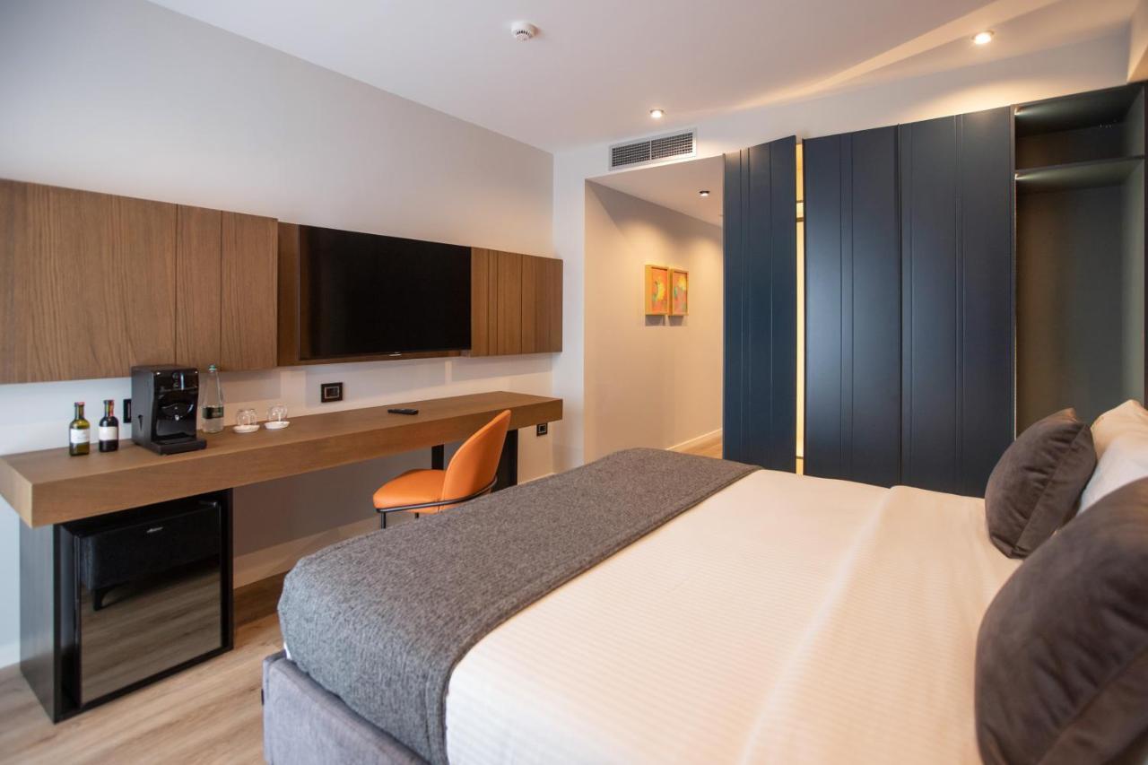 Hotel Elisa Tirana, Affiliated By Melia Kültér fotó